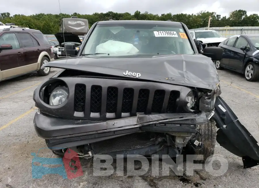 1C4NJRFB9FD409342 Photo# 5
