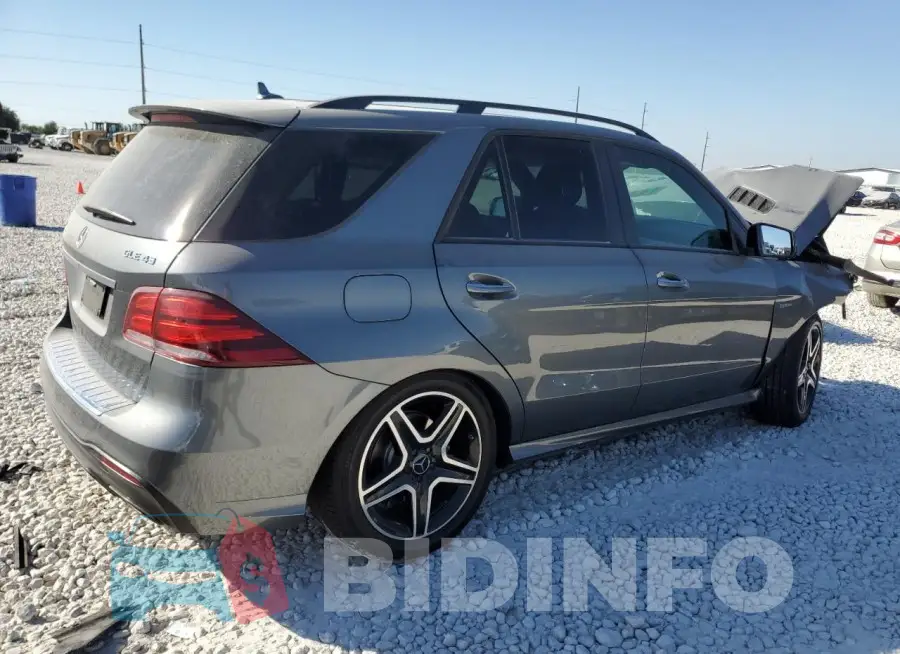 4JGDA6EB3KB212518 Photo# 3