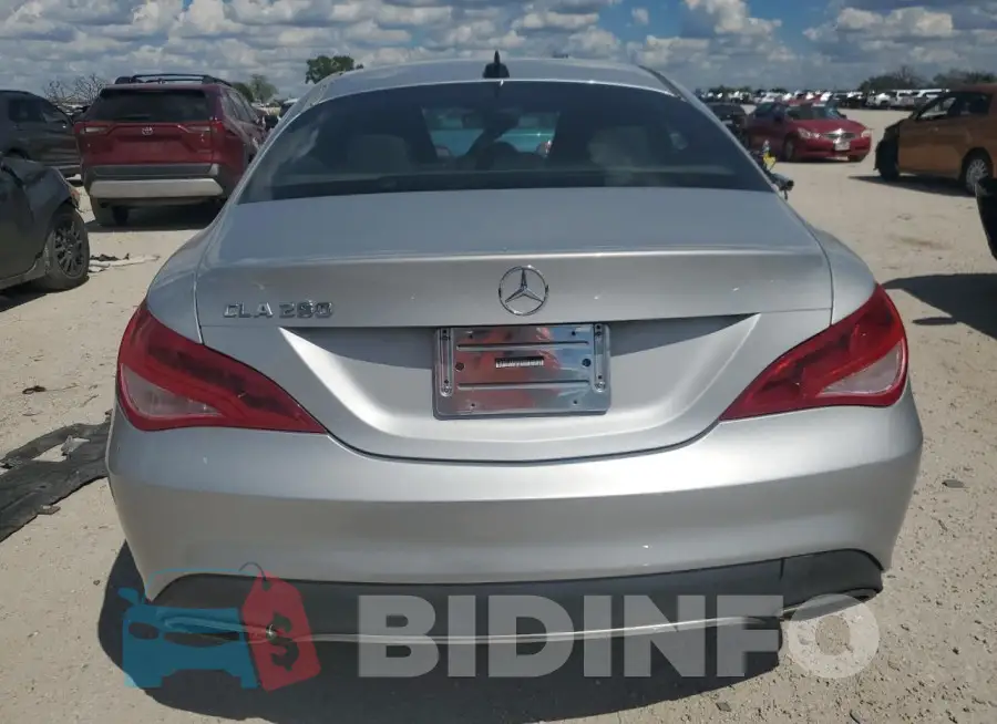 WDDSJ4EB3JN505094 Photo# 6