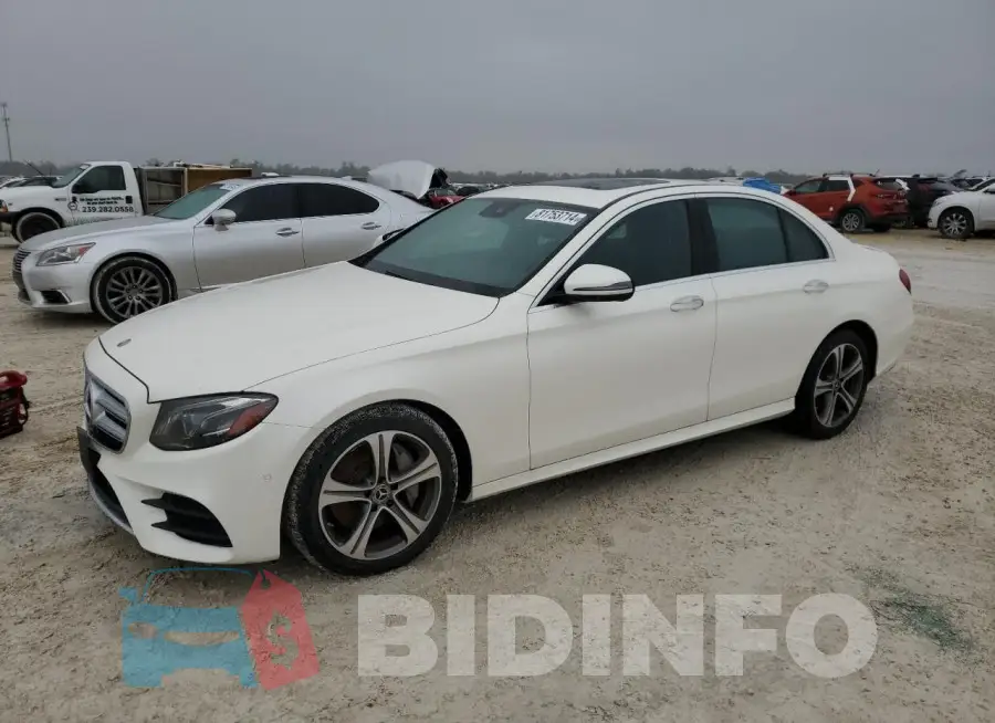 WDDZF4KB6HA255033 Photo# 1