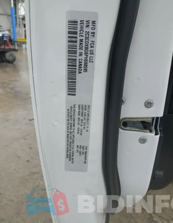 2C3CDXBG6PH698595 Photo# 12