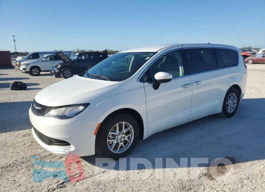 2C4RC1CG4NR163230 Photo# 1