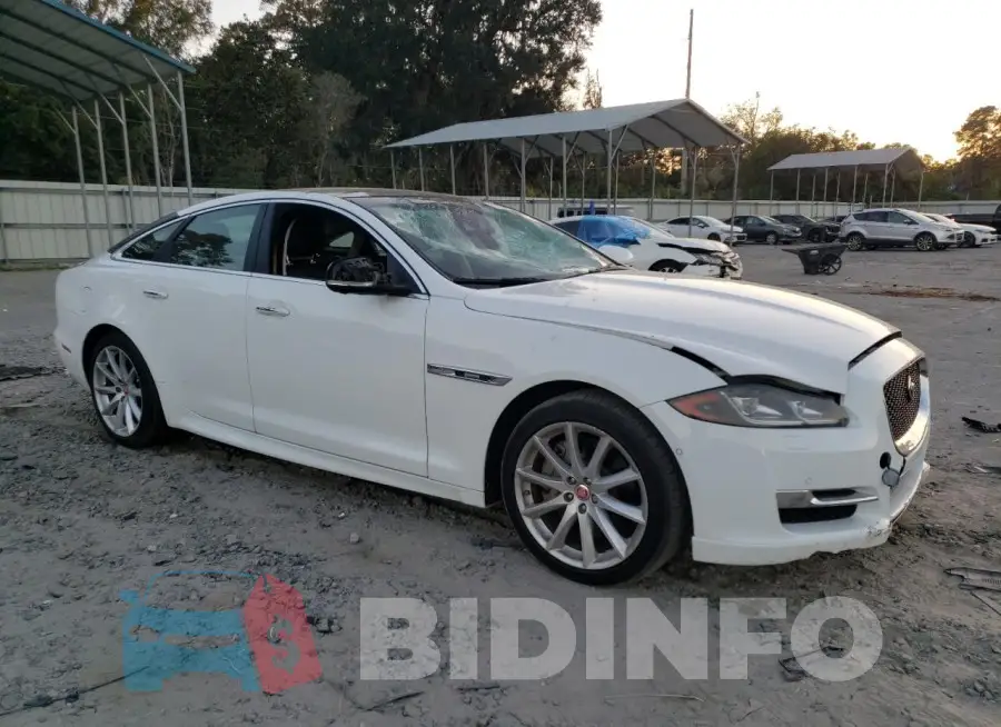 SAJWA1C73K8W19459 Photo# 4