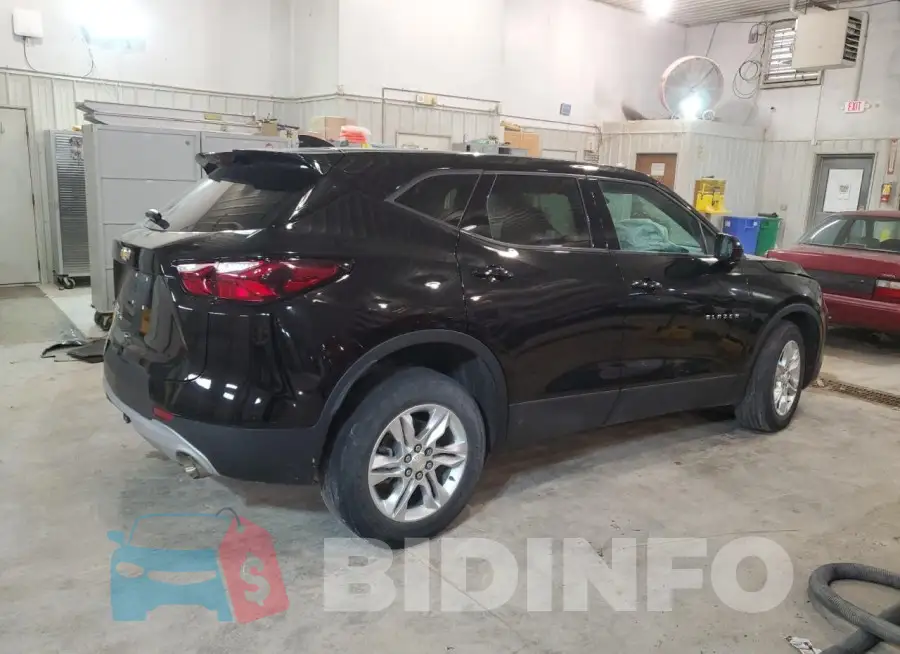3GNKBHRS4LS628718 Photo# 3