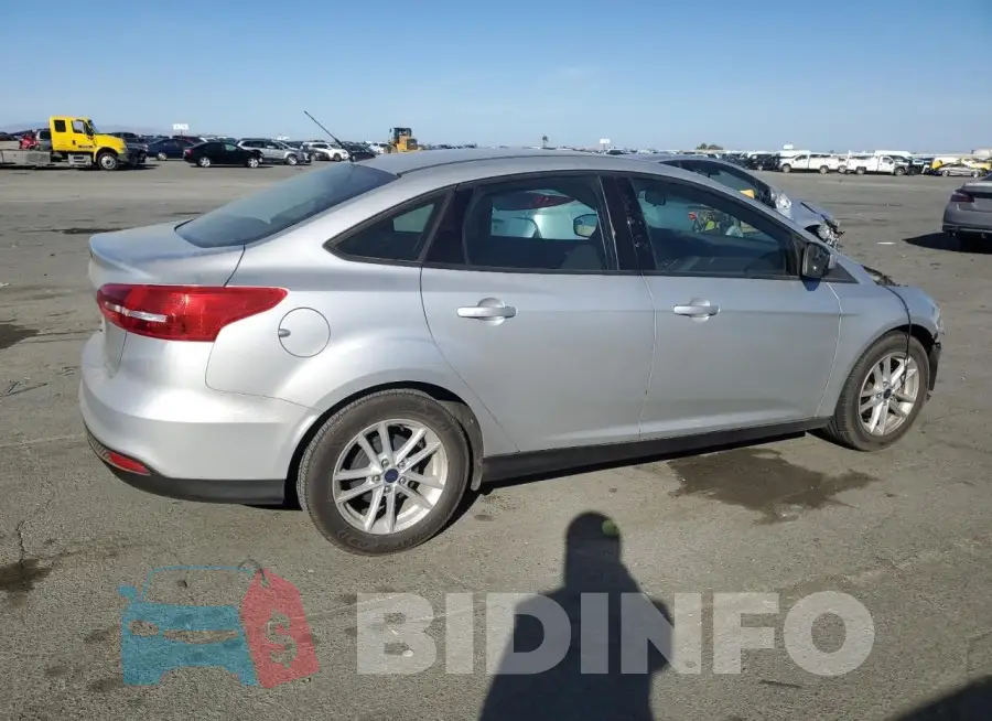 1FADP3F25JL327197 Photo# 3