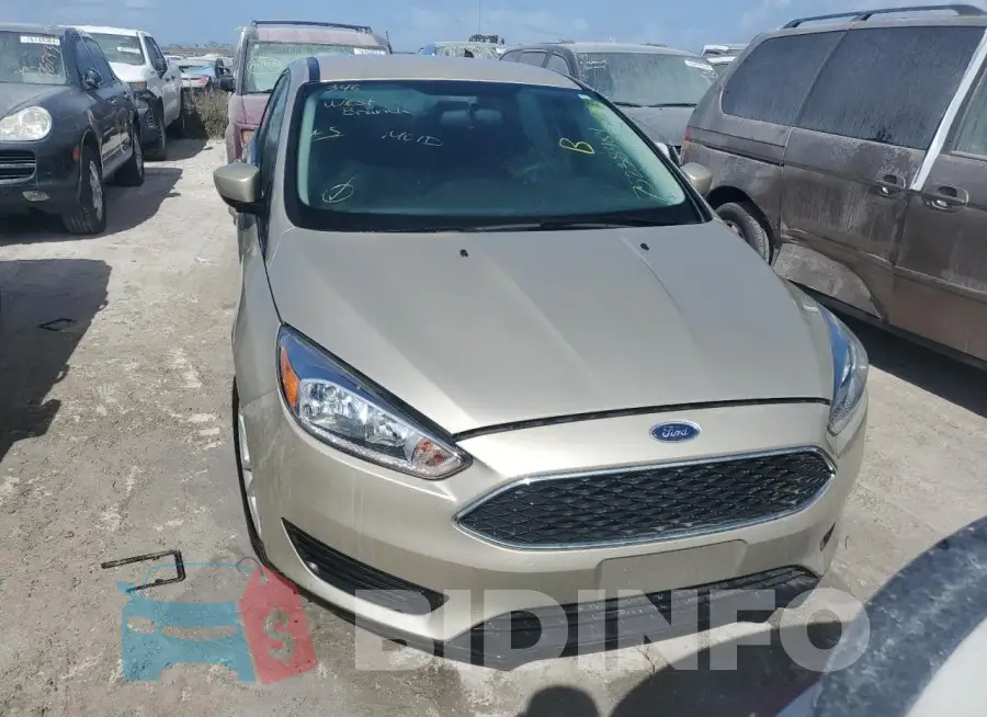 1FADP3F2XJL328099 Photo# 5
