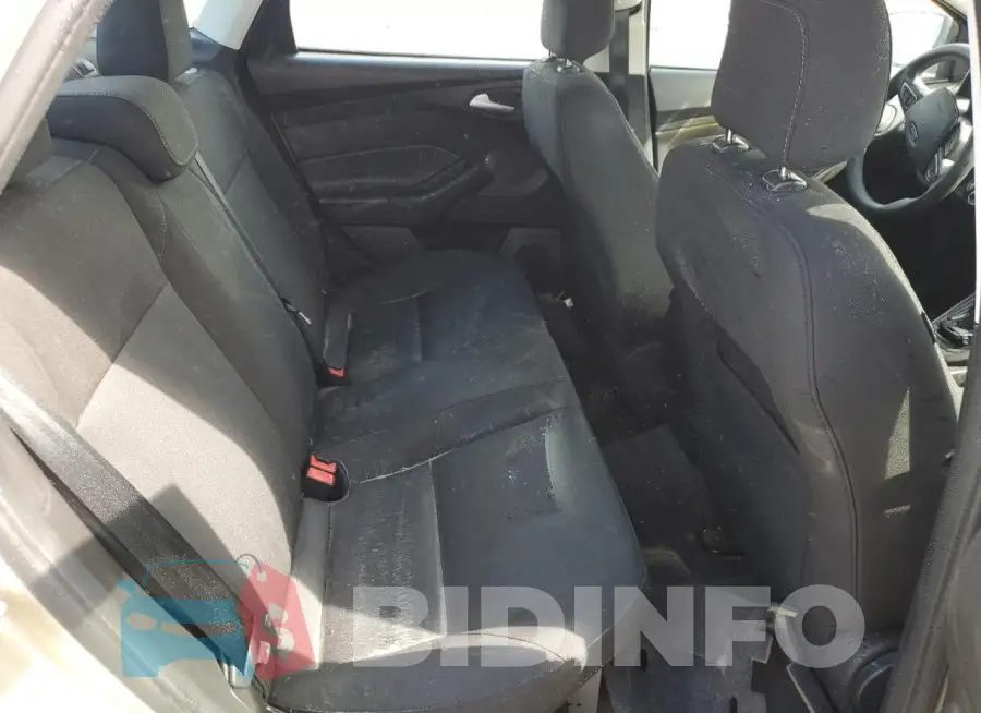1FADP3F2XJL328099 Photo# 10