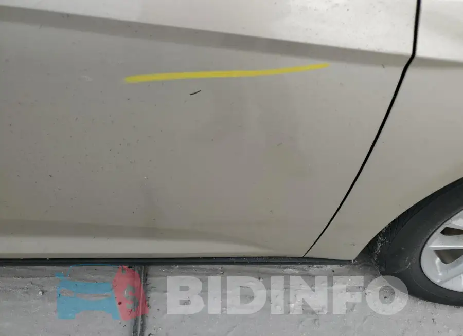 1FADP3F2XJL328099 Photo# 12