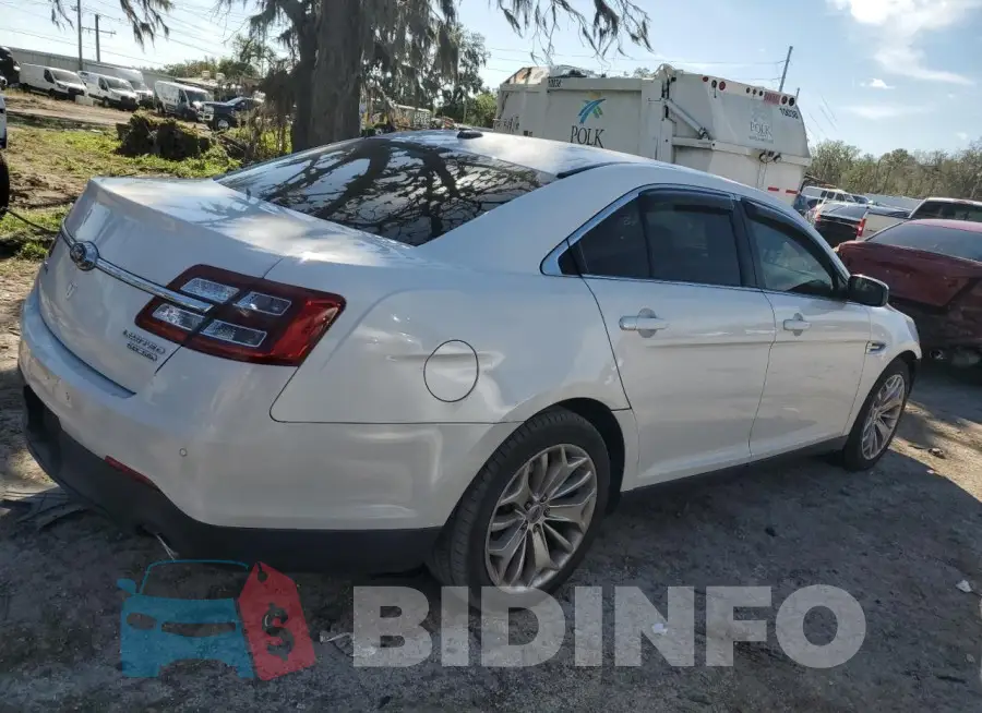 1FAHP2F8XGG149899 Photo# 3