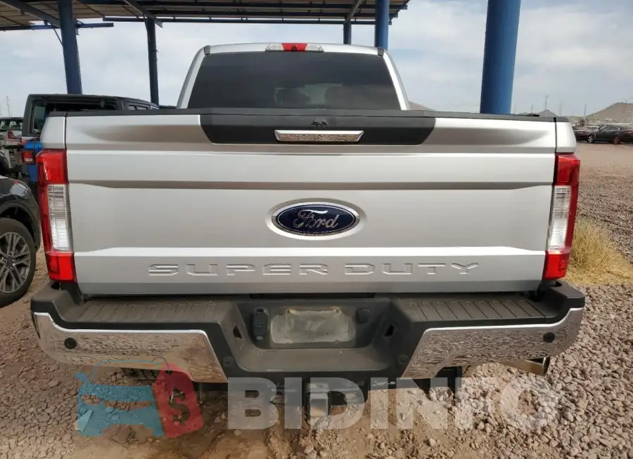 1FT7W2B61JEC79778 Photo# 6