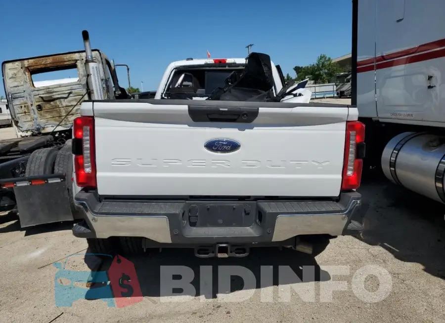 1FT8W3DT1PED85556 Photo# 6