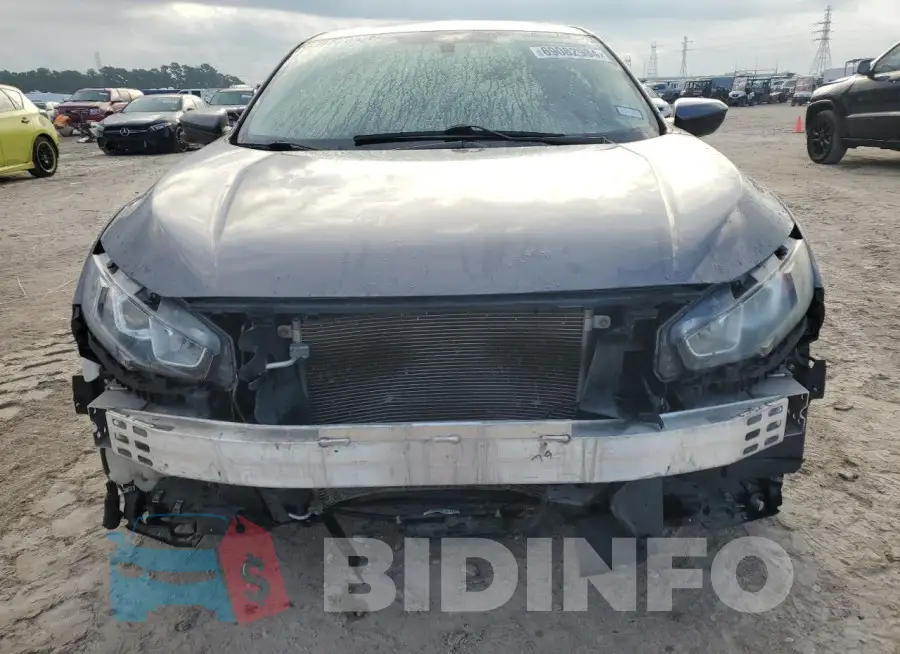 19XFC2F72HE228635 Photo# 5