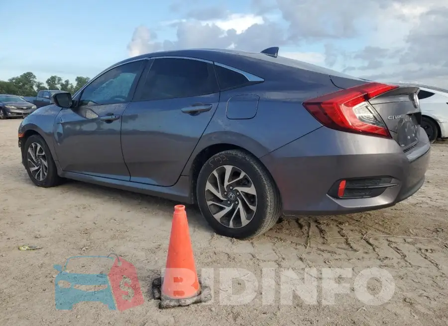 19XFC2F72HE228635 Photo# 2