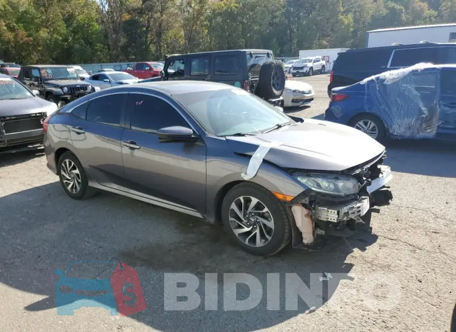 19XFC2F79HE008182 Photo# 4