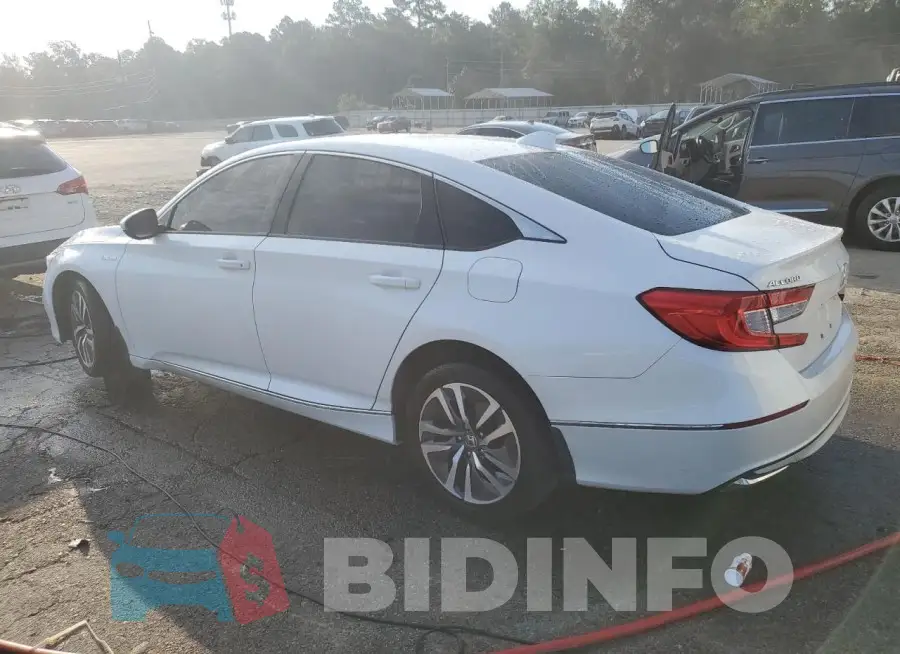 1HGCV3F53KA009793 Photo# 2