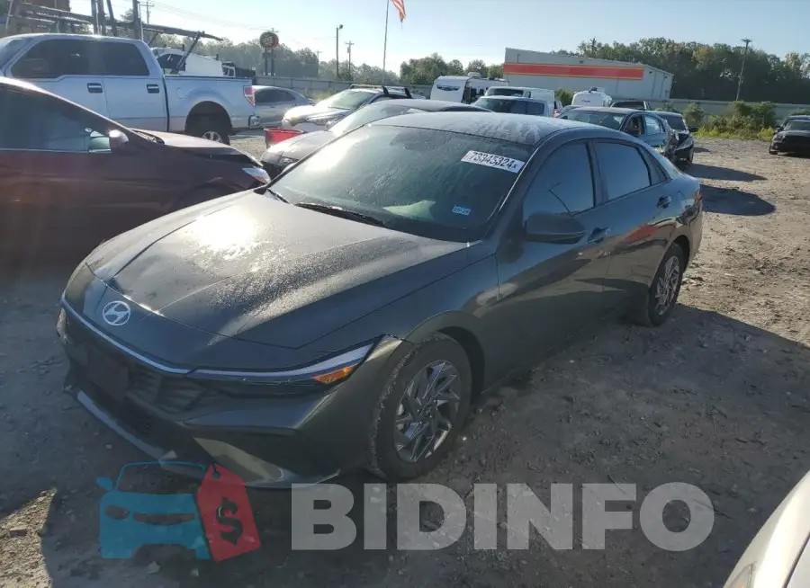 KMHLM4DG2RU758794 Photo# 1