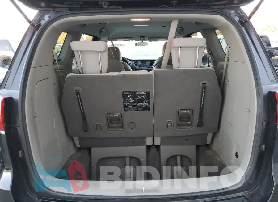KNDMB5C1XG6082680 Photo# 6