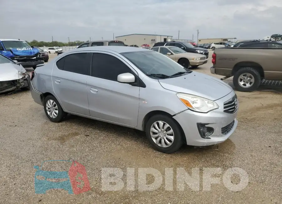 ML32F3FJ8HHF04923 Photo# 4