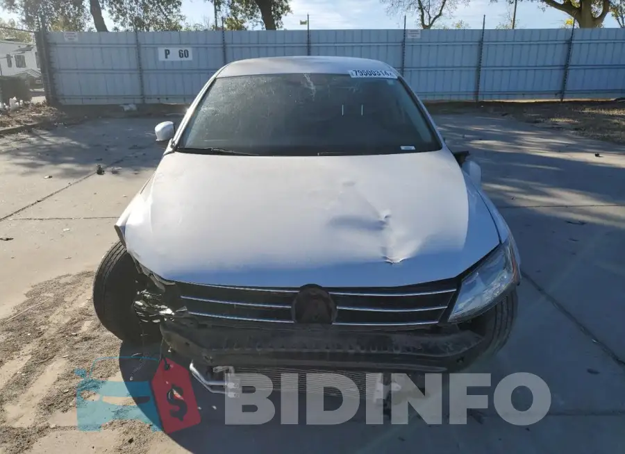 3VW2B7AJ0HM278499 Photo# 5