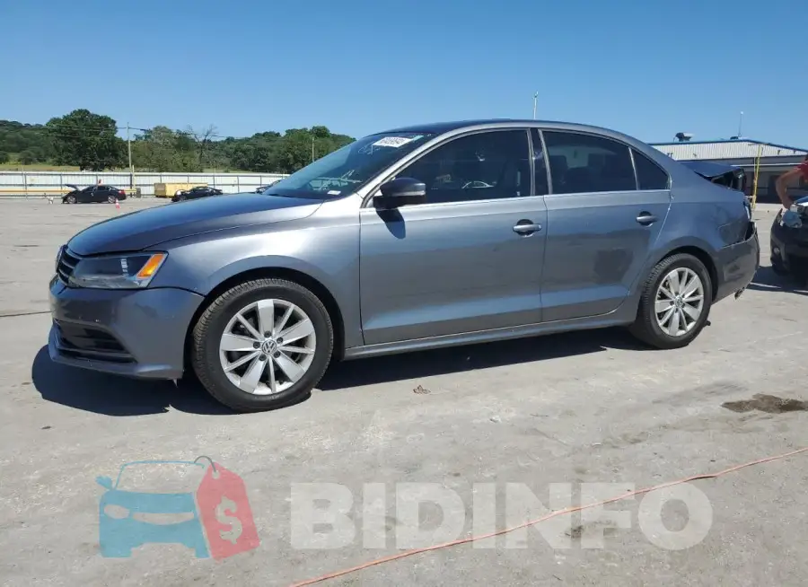 3VWD67AJ4GM380755 Photo# 1