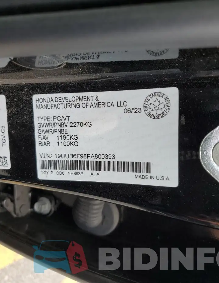 19UUB6F98PA800393 Photo# 12