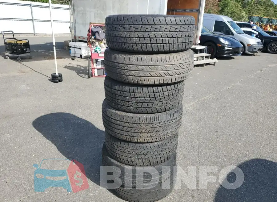 5J8TC2H6XKL020736 Photo# 13