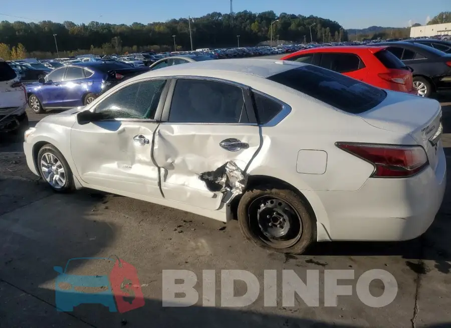 1N4AL3AP5FN341890 Photo# 2