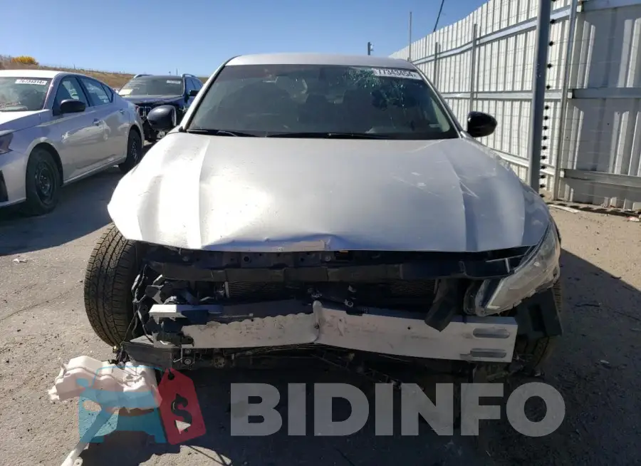 1N4BL4CV8KC169592 Photo# 5