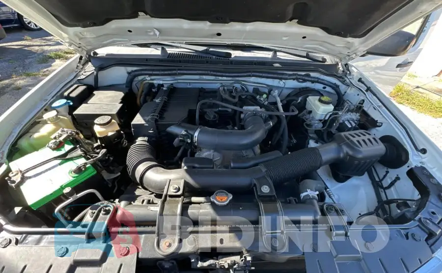 1N6BD0CT5JN706854 Photo# 7