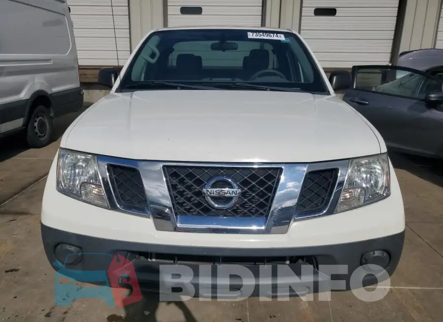 1N6BD0CT6JN737594 Photo# 5