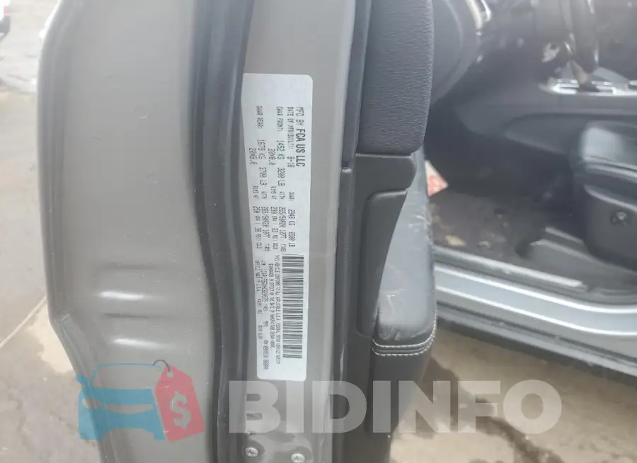 1C4RJFBGXHC620575 Photo# 13