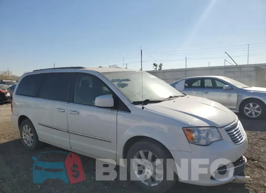 2C4RC1BG8FR751375 Photo# 4