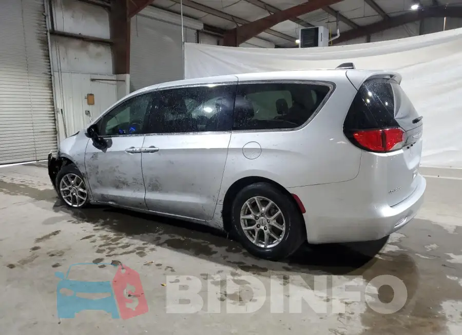 2C4RC1CGXPR529713 Photo# 2