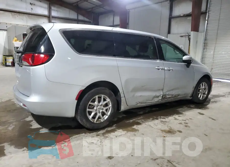 2C4RC1CGXPR529713 Photo# 3