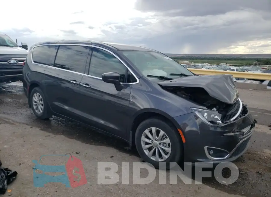 2C4RC1FG2JR113268 Photo# 4