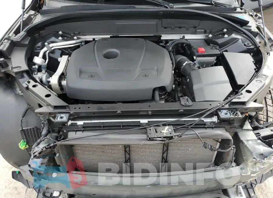 YV4102DL8M1862500 Photo# 12