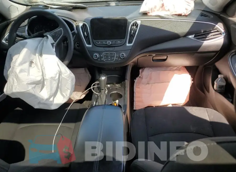 1G1ZD5ST9LF004624 Photo# 8