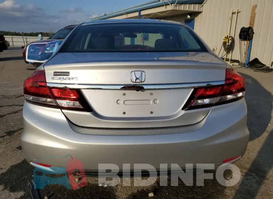 19XFB2F72FE046773 Photo# 6