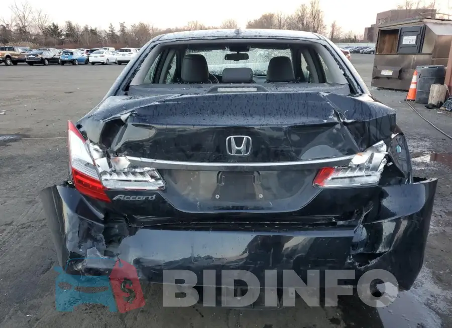 1HGCR2F81FA121877 Photo# 6