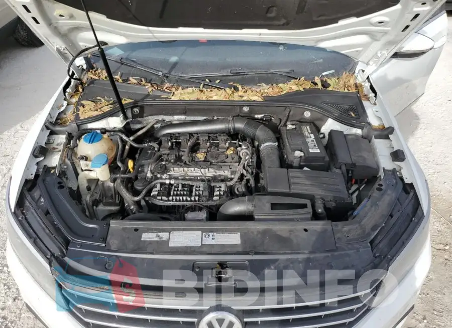 1VWGT7A32HC008650 Photo# 11