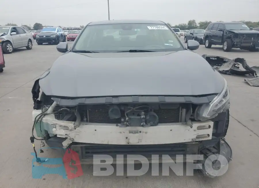1N4BL4EV1KC158236 Photo# 5