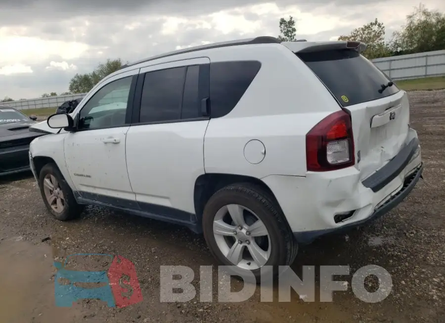 1C4NJCBA6GD518725 Photo# 2