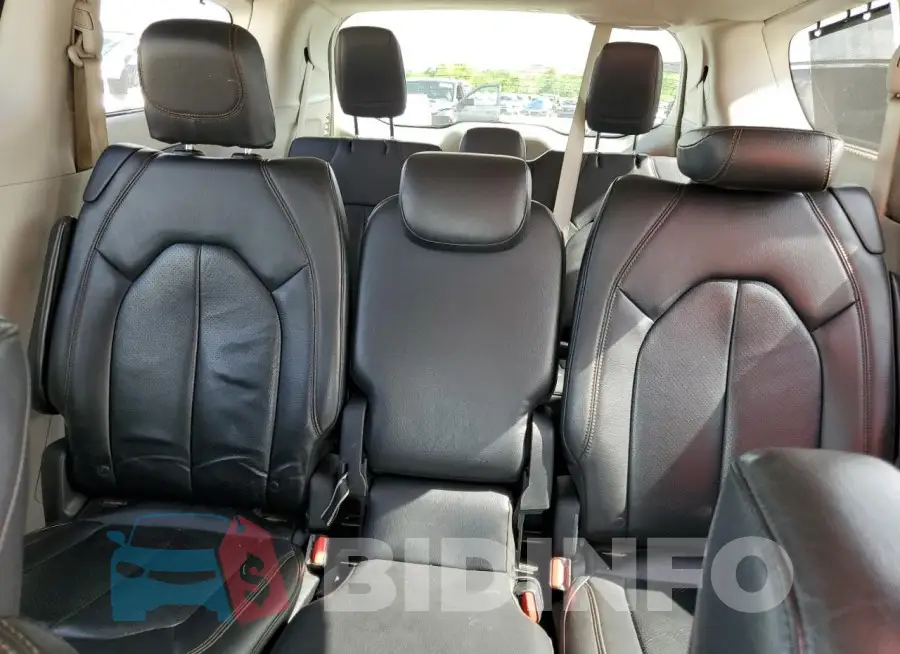 2C4RC1EG7HR534396 Photo# 10