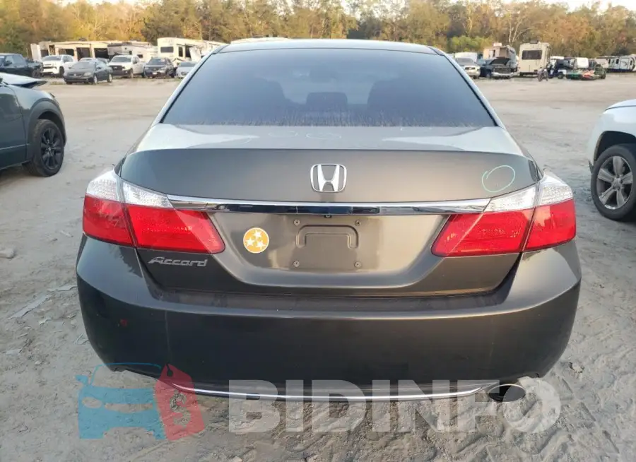 1HGCR2F30FA135404 Photo# 6