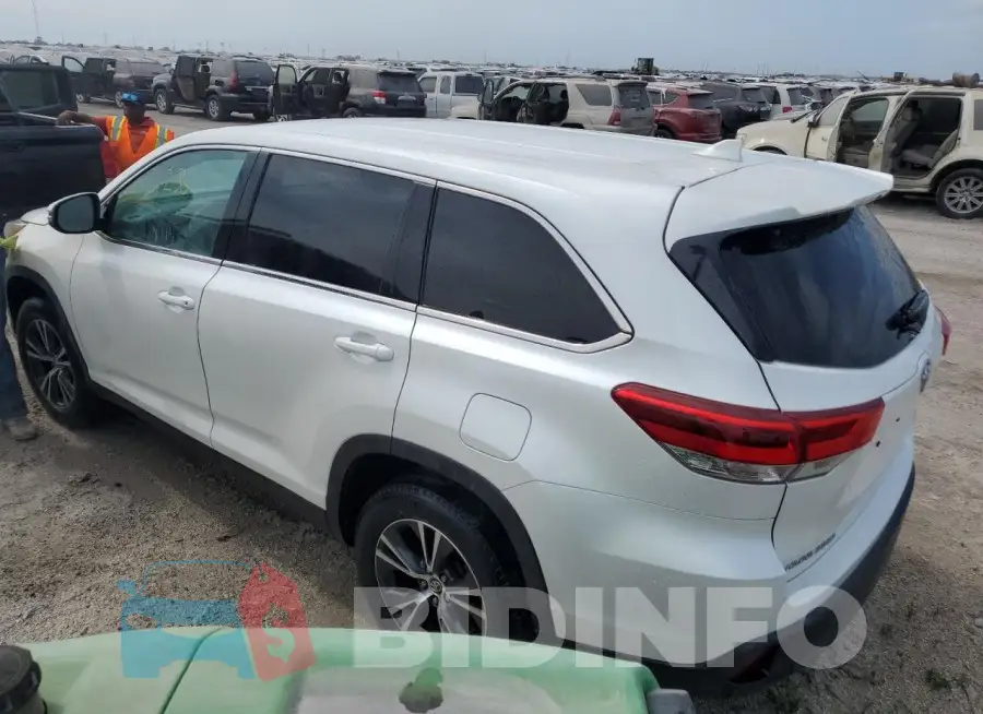5TDZZRFH7KS350384 Photo# 2