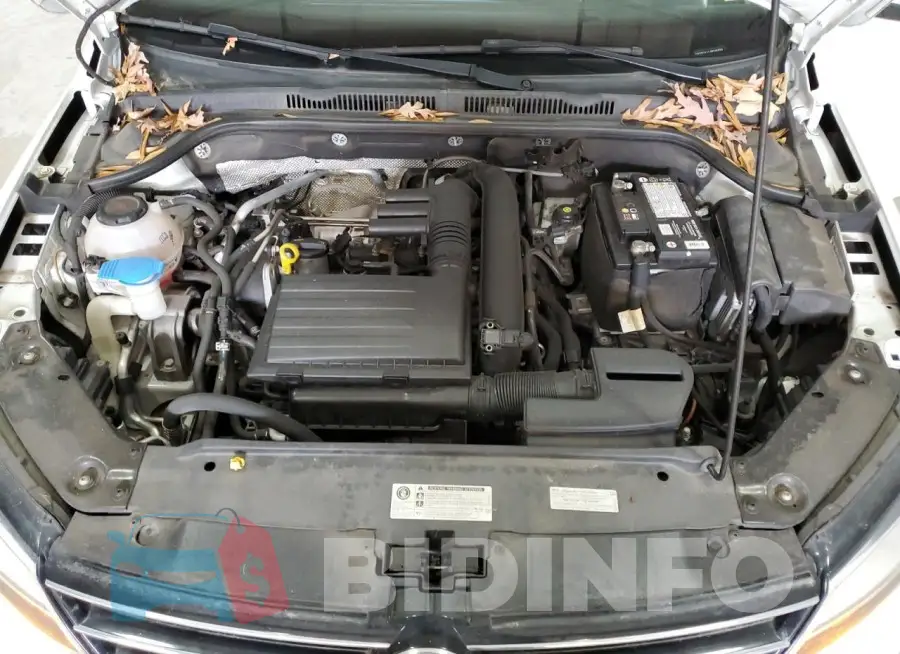 3VW2B7AJ1JM235828 Photo# 11