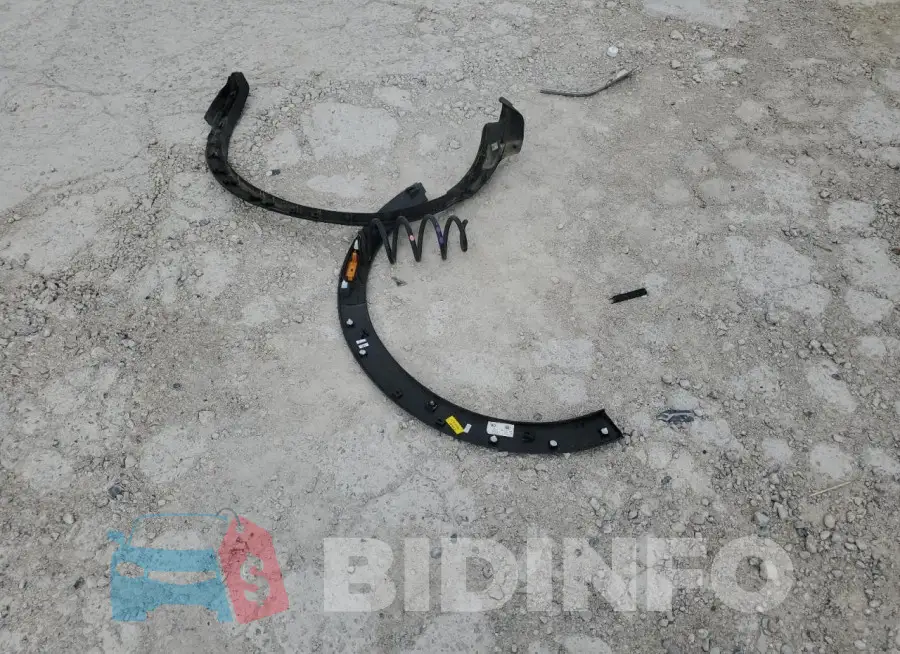 JN1BJ1CRXHW128389 Photo# 13