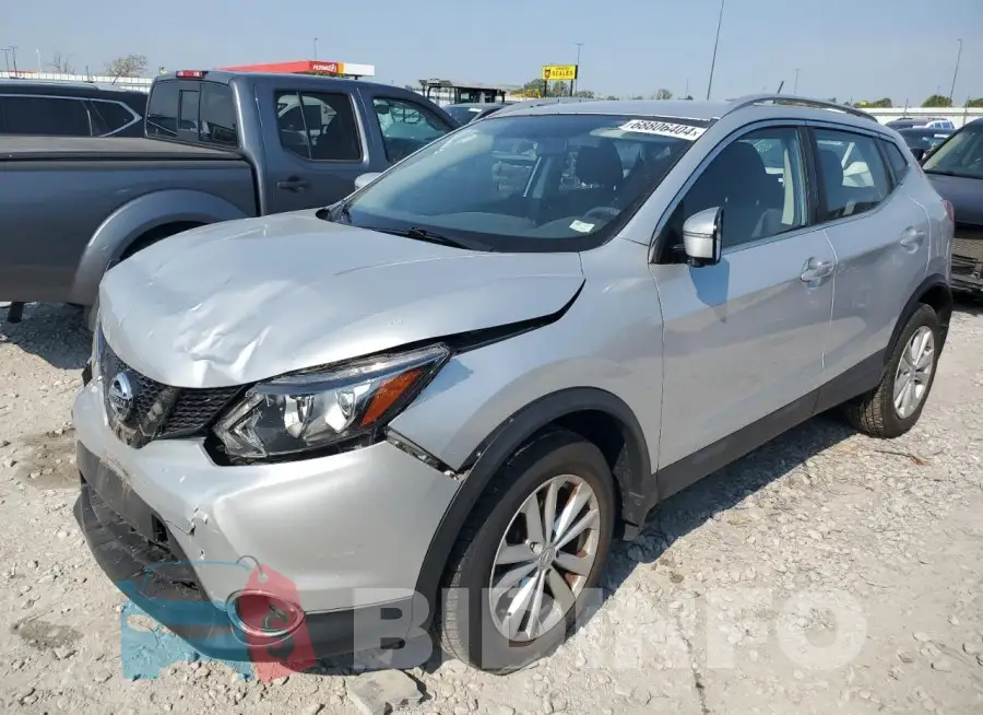 JN1BJ1CRXHW128537 Photo# 1