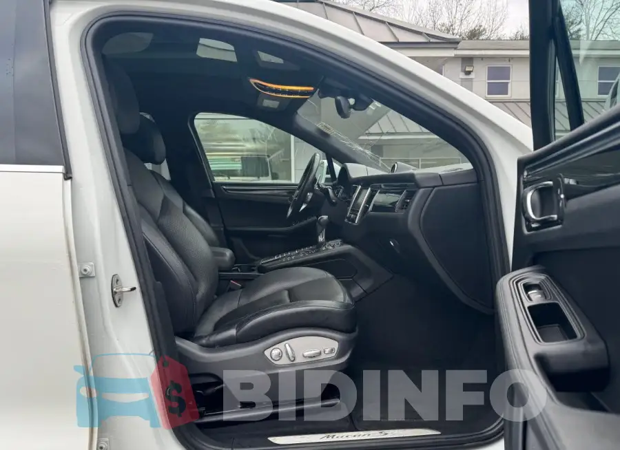 WP1AB2A54FLB61512 Photo# 5