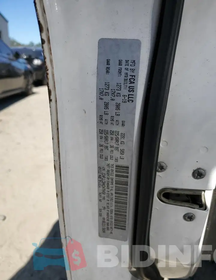 1C4PJLCB4KD479450 Photo# 13